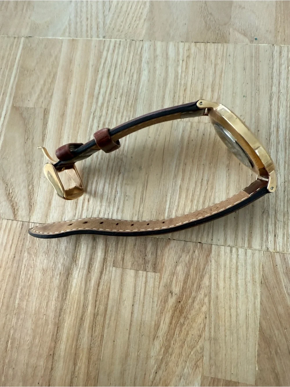Daniel Wellington ladies rose gold tone brown leather watch NEW BATTERY